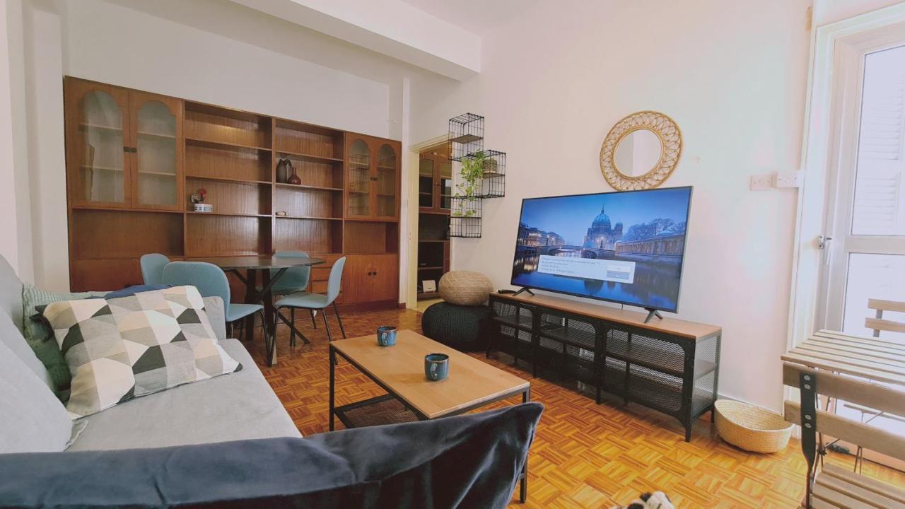 Stay Antique Apartment Larnaca Bagian luar foto